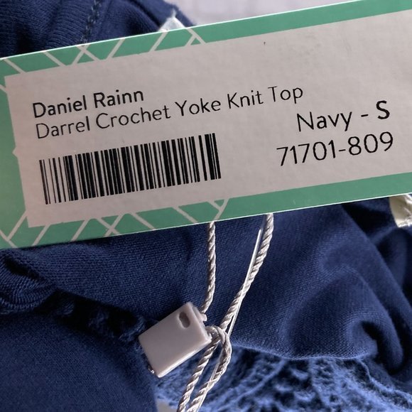 New Daniel Rainn Small S Stitch Fix Navy Blue Darrel Crochet Yoke Knit Top - Picture 5 of 6